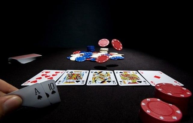 Roulette Royale کیسینو میں ایک آن لائن گیم کا انتخاب کریں۔